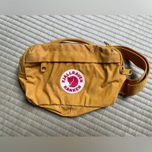 Kånken Ochre Waist Pack - Mustard Yellow Fanny Pack